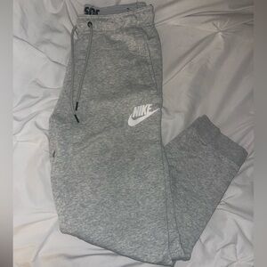 Nike joggers light grey